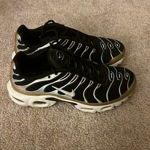 Nike Womens Air Max Plus